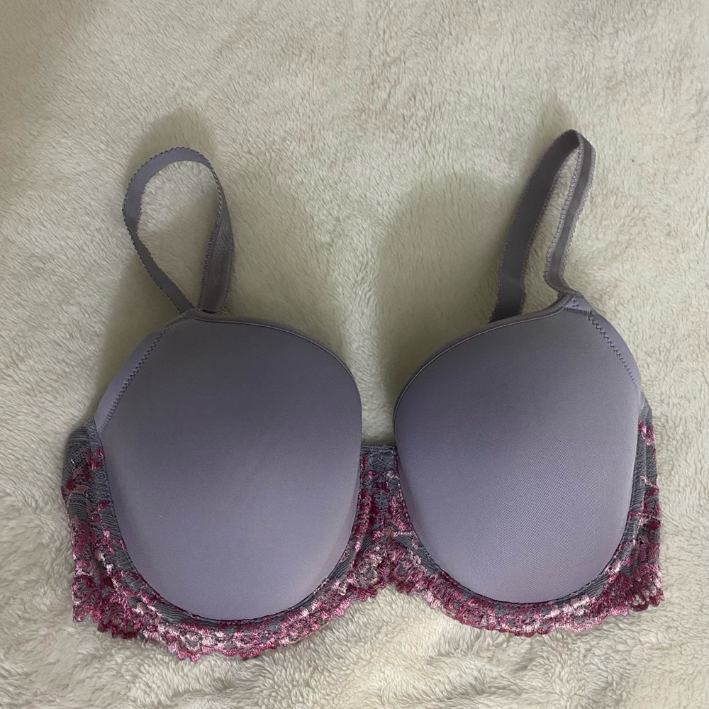 NWOT Wacoal Embrace Lace lavender T shirt bra 34DD